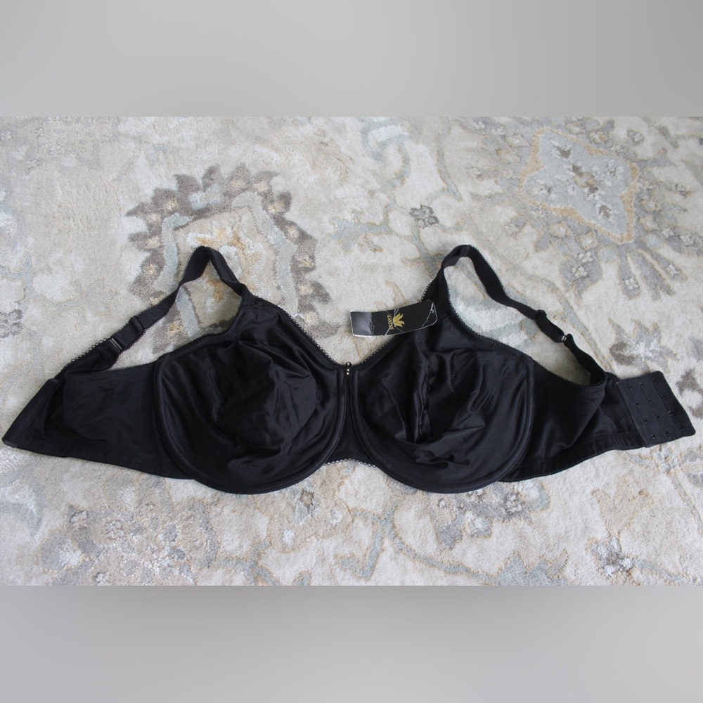 NWT Wacoal Black 38DDD Bra